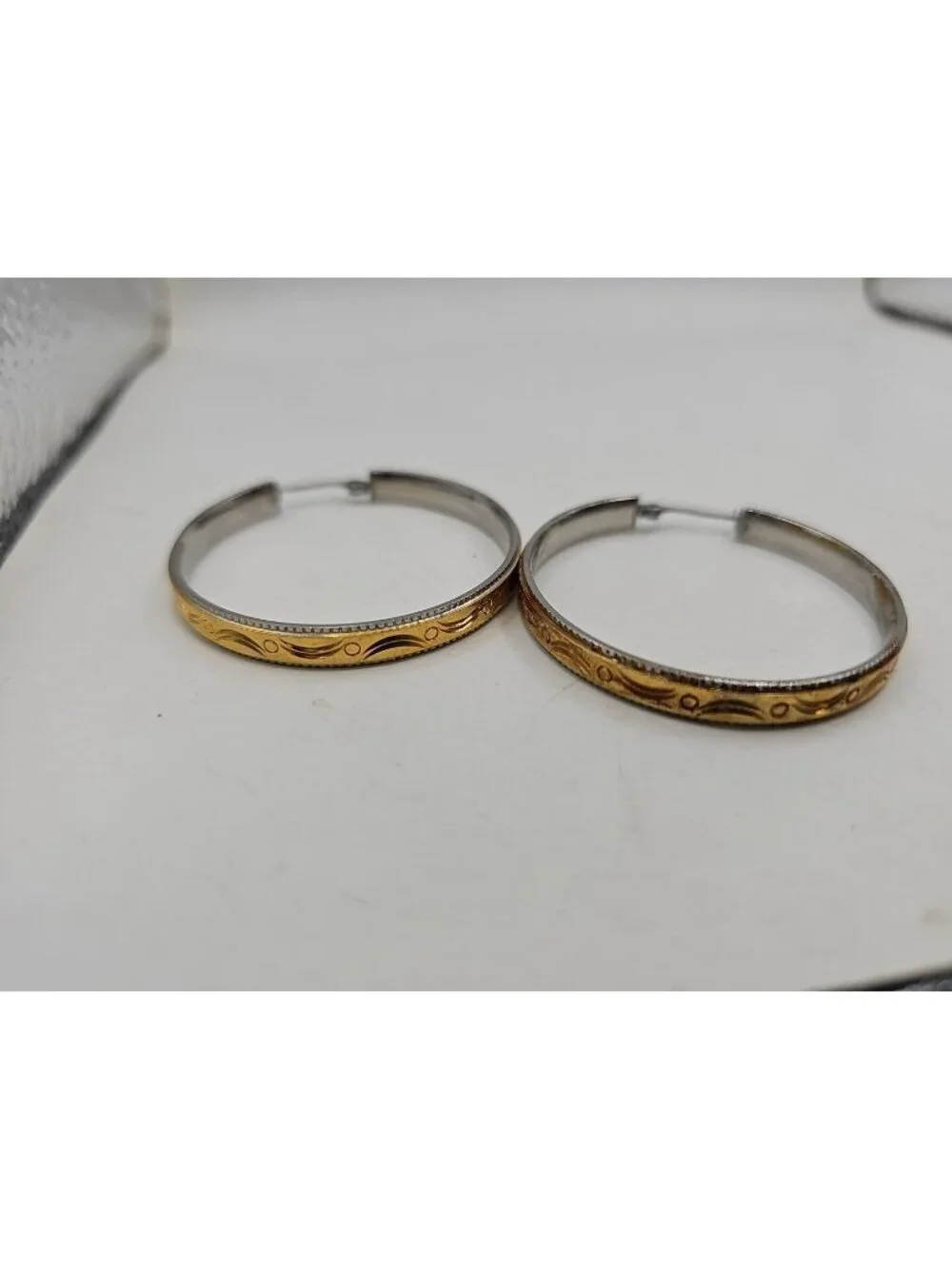 Unbranded silver gold